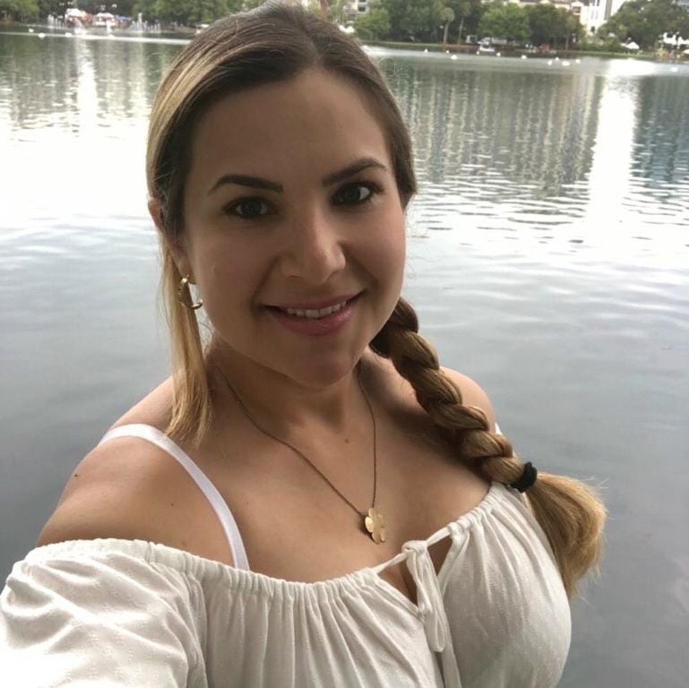 Meet your Posher, Andreina